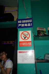 "NO DRUGS!"